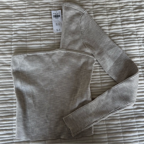 Abercrombie & Fitch Sweaters - Abercrombie one shoulder top